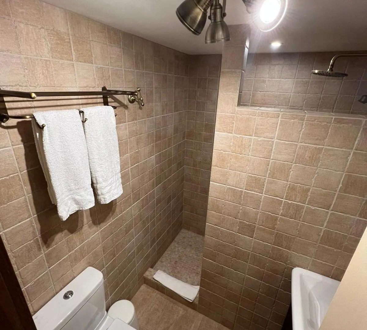 Apartamentos Playa Bajondillo Torremolinos İspanya